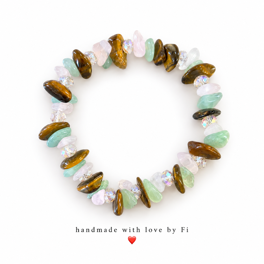 Honey-brown, mint-green and blush-pink chip-style bracelet with clear iridescent accents