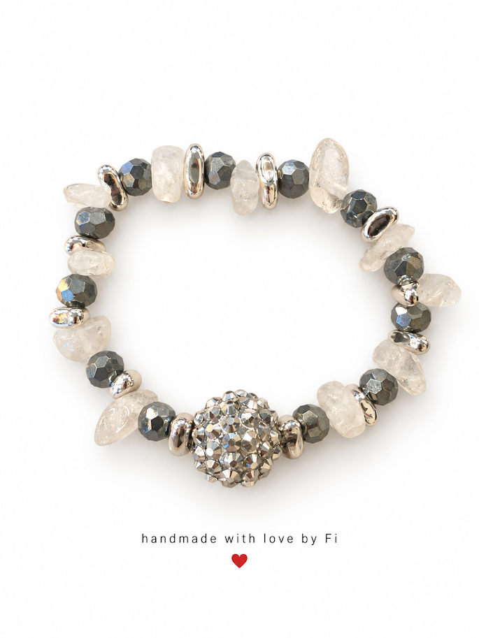 White chip and faceted grey bead bracelet with silver-tone spacers and a large sparkling ball centrepiece
